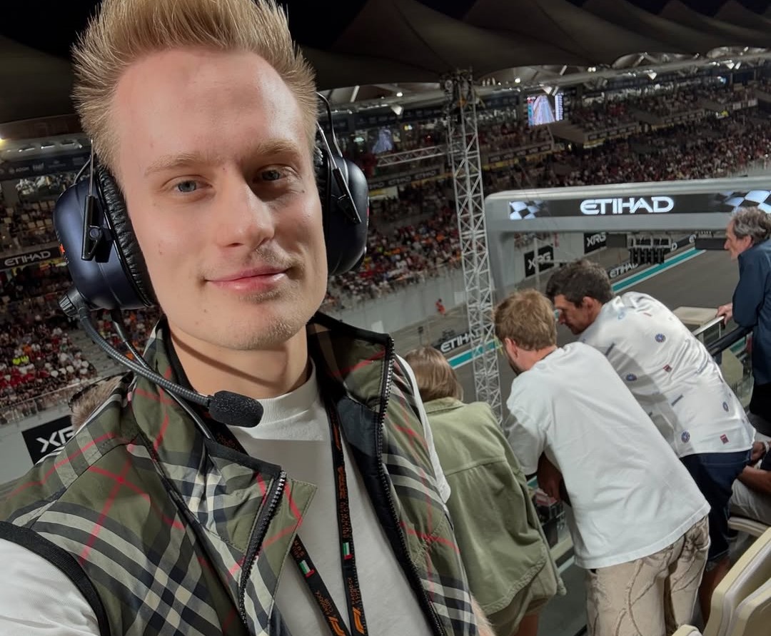 Oleksandr Orlovskyi visiting a big crypto event