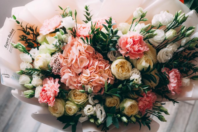flowers as an unusual gift